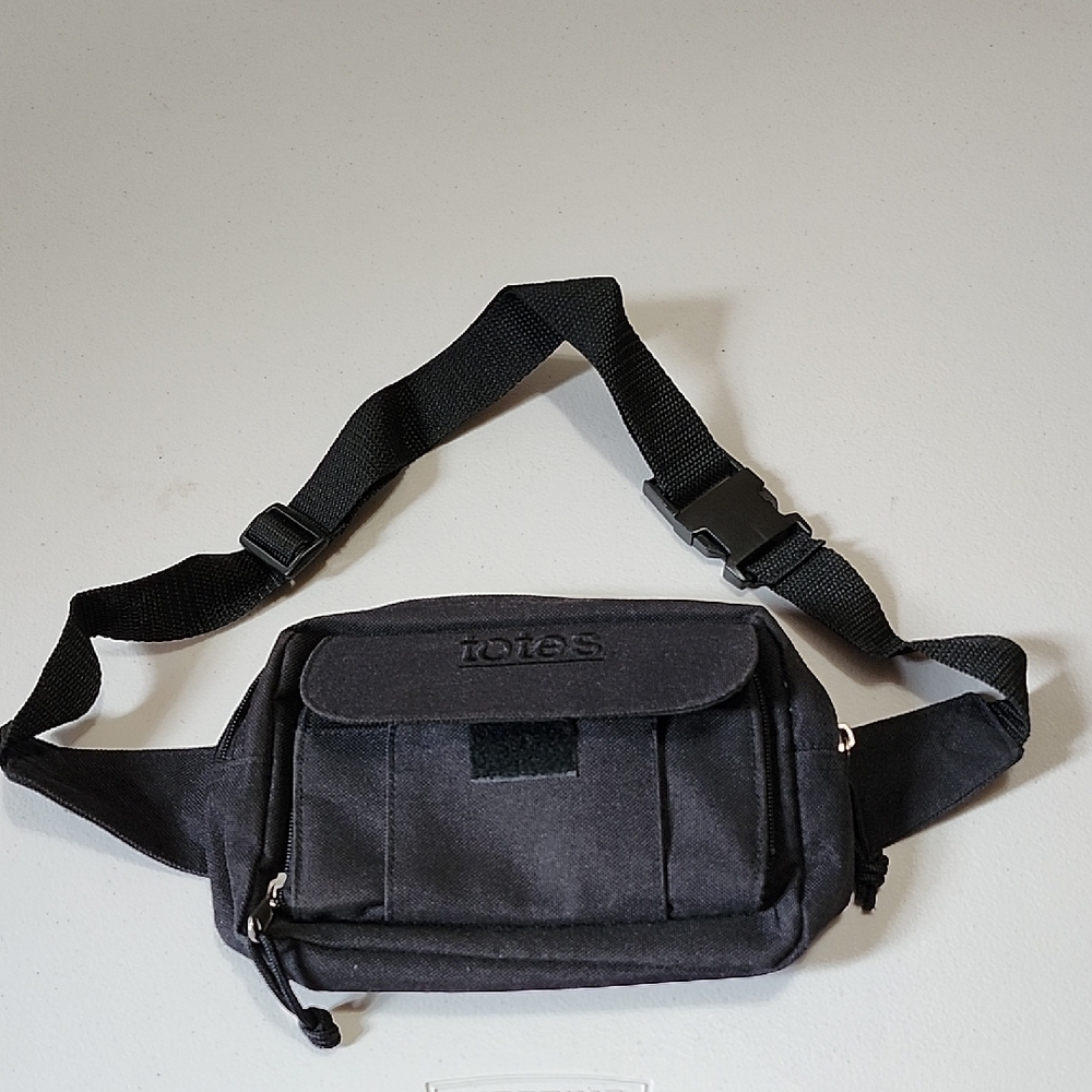 NWOT Totes Fanny Pack